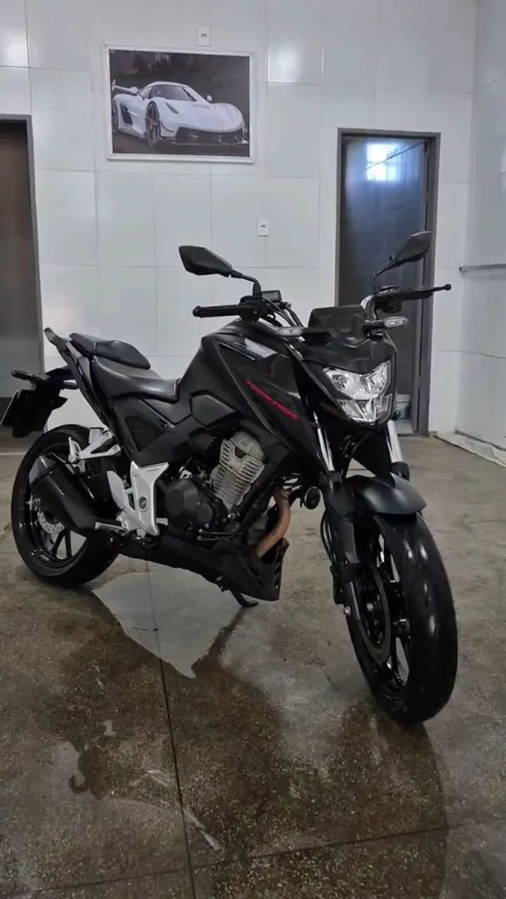 Vendo CB300F 2023