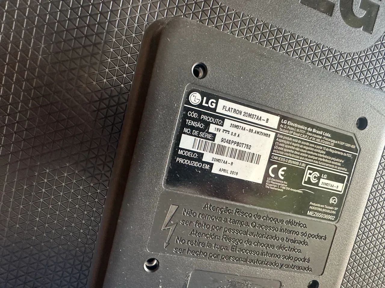Desktop Dell vostro i5-6gb-ssd240 2 geração com monitor de 19 polegadas LG 