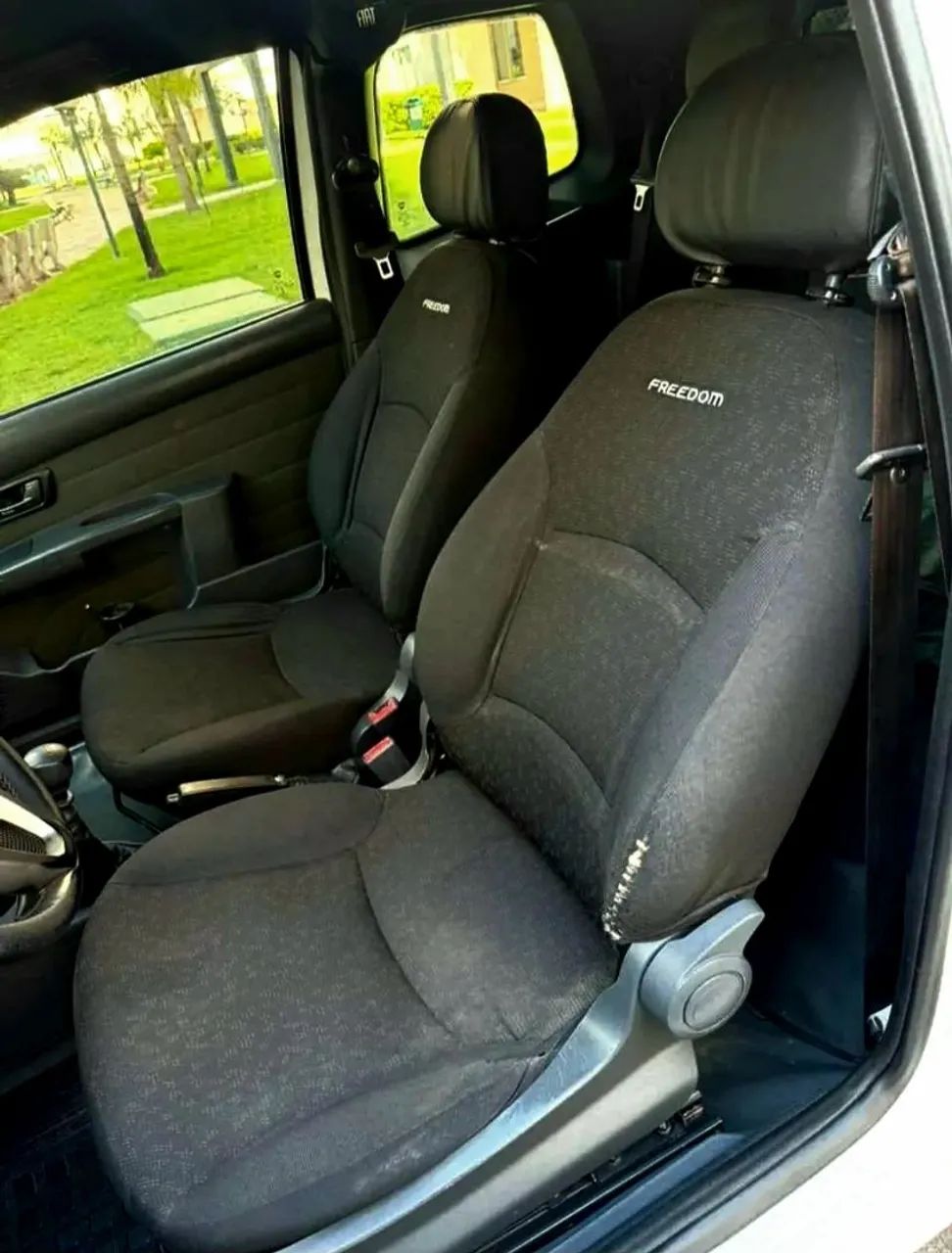 Fiat Strada Freedom 1.4 Flex 8V CD 2020 - Foto 5