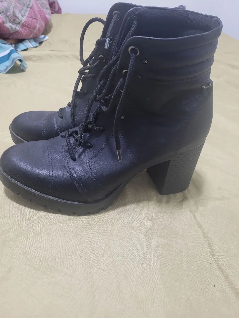 Bota - Foto 3
