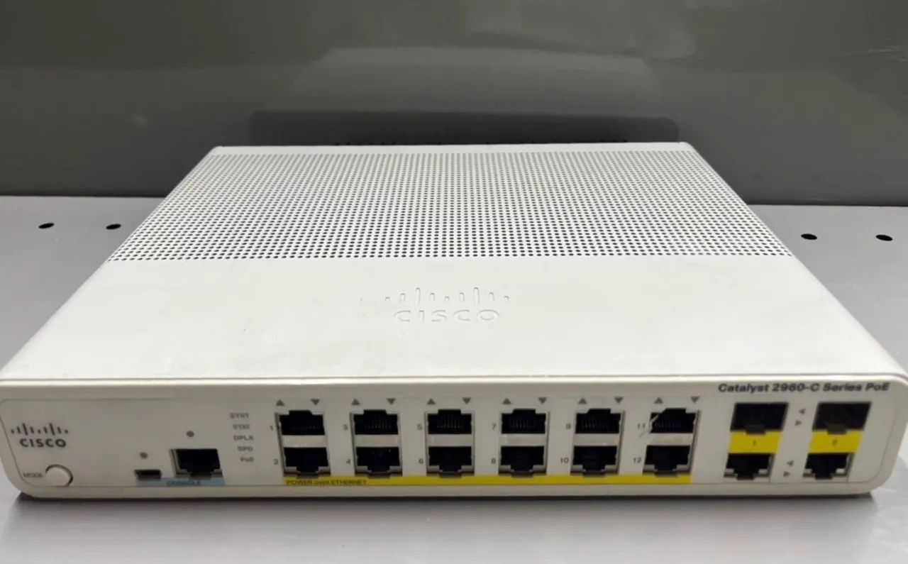 Catalyst 2960-C Series PoE 8 Portas