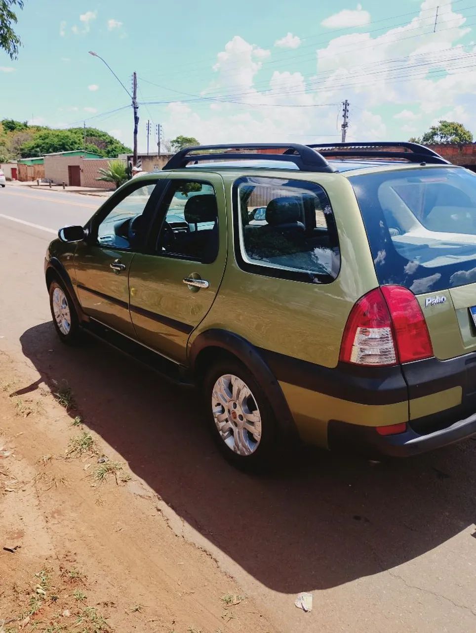 Fiat Palio Weekend HLX 1.8 MPI Flex 4P 2005