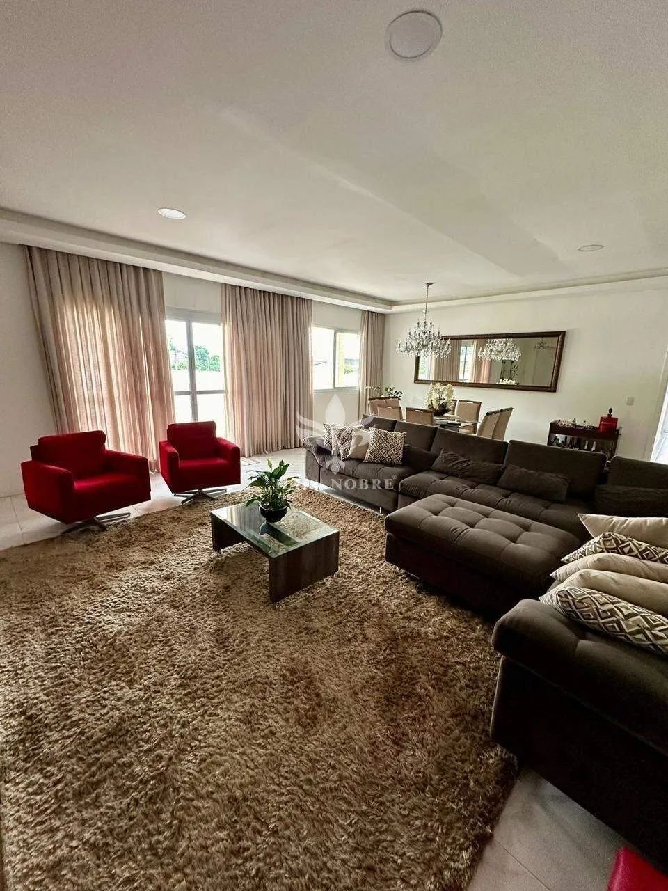 Excelente casa na Costeira do Pirajubaé