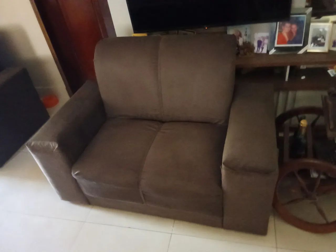 Sofá 2 lugares - Foto 2