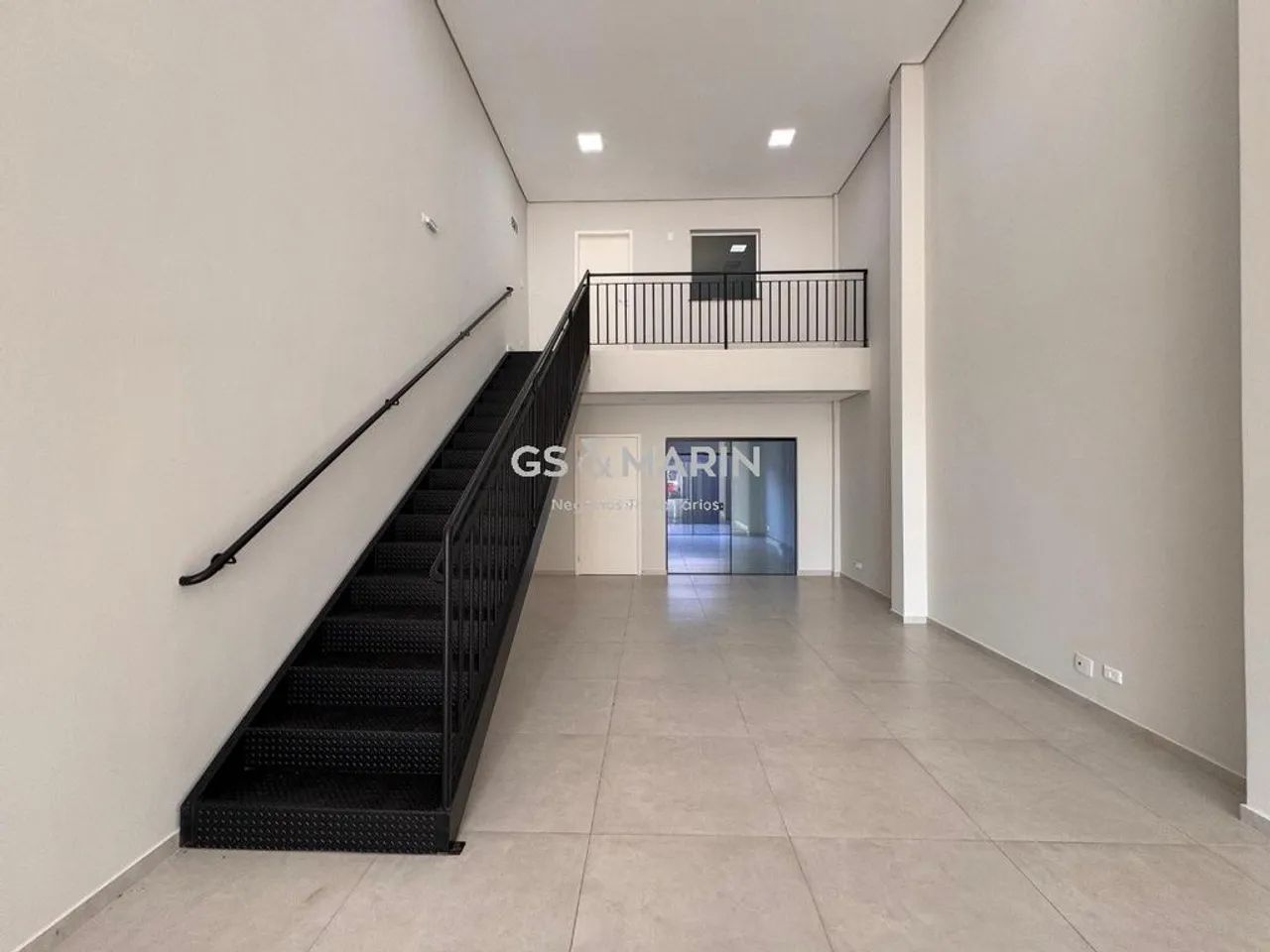 Sala para alugar na Av. Waldemar Spranger, em Londrina - Foto 3