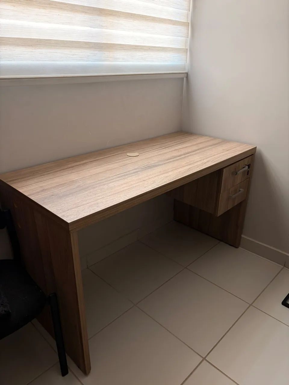Mesa de escritório + aparador