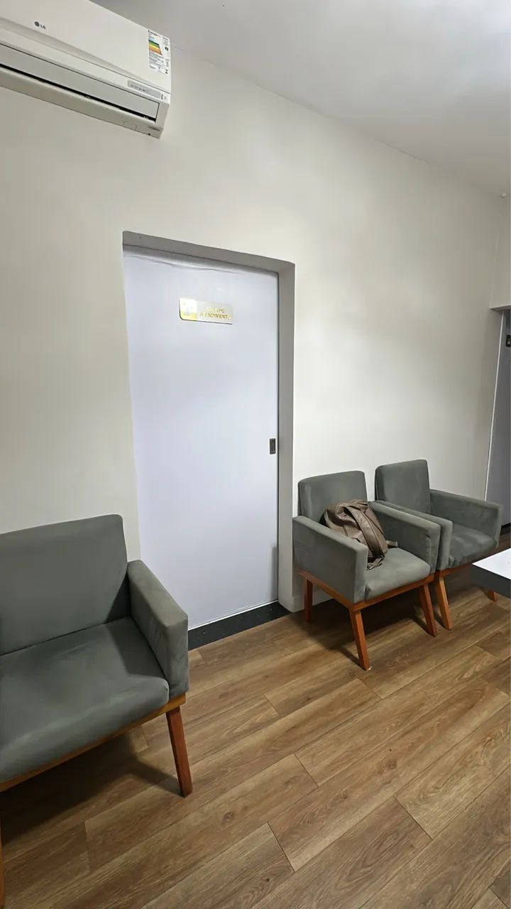 VENDO 2 POLTRONAS TECIDO CINZA ESCURO