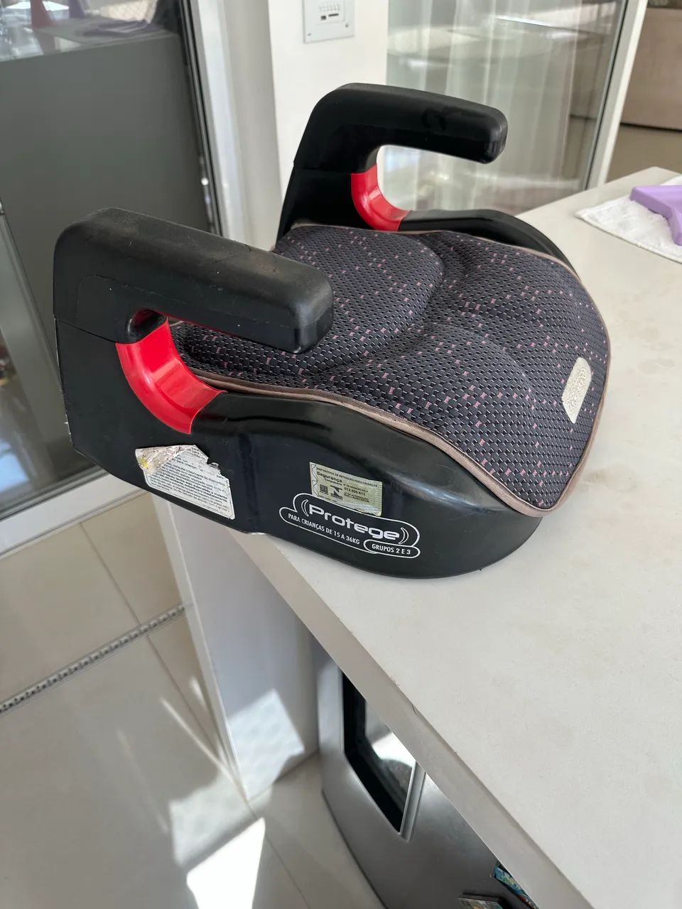 Assento infantil para carro 