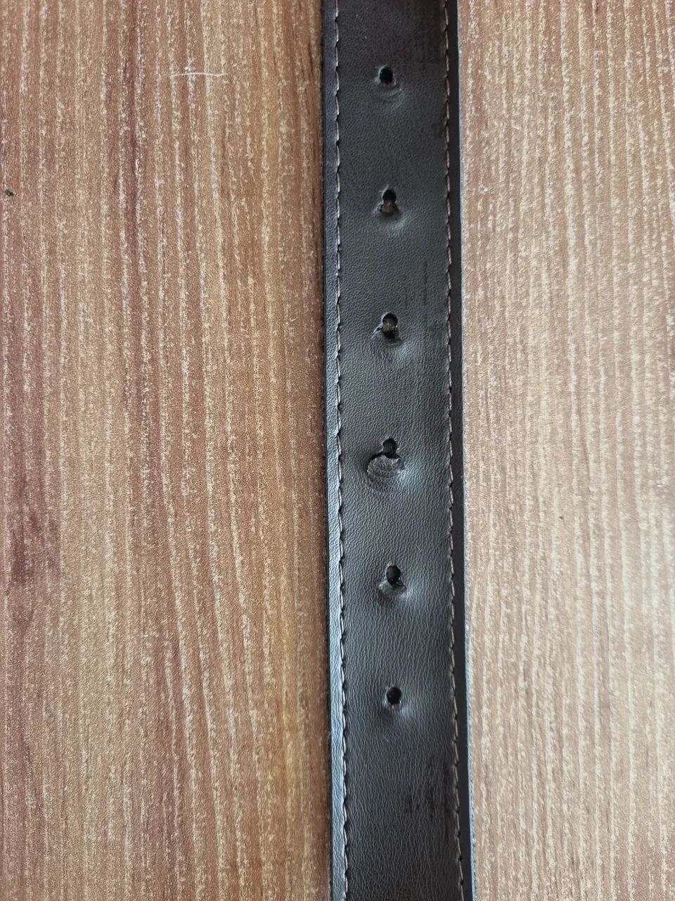 Cinto feminino preto e dourado  - Foto 4