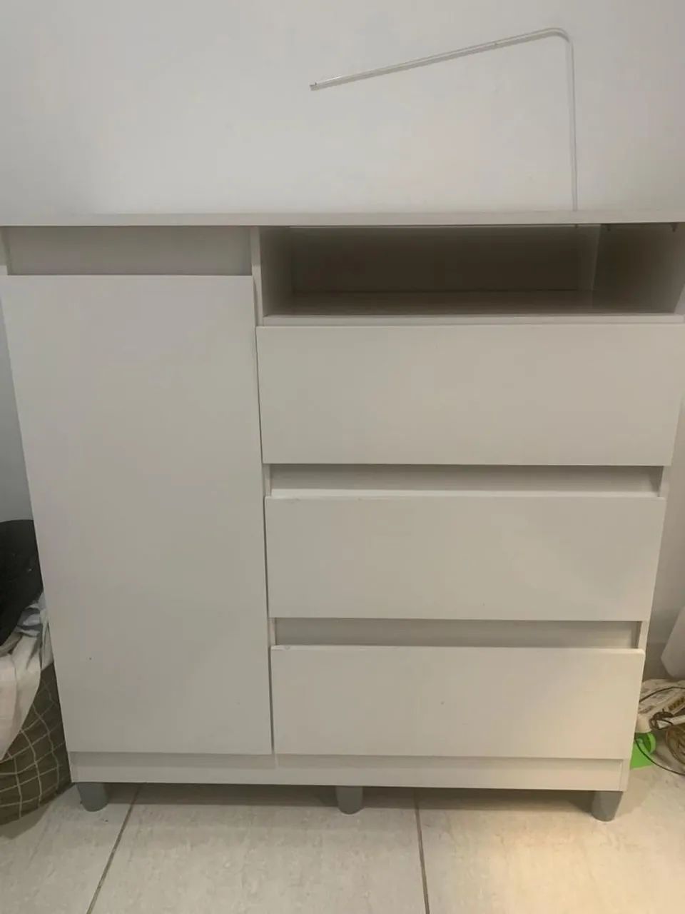 Vende-se cômoda 