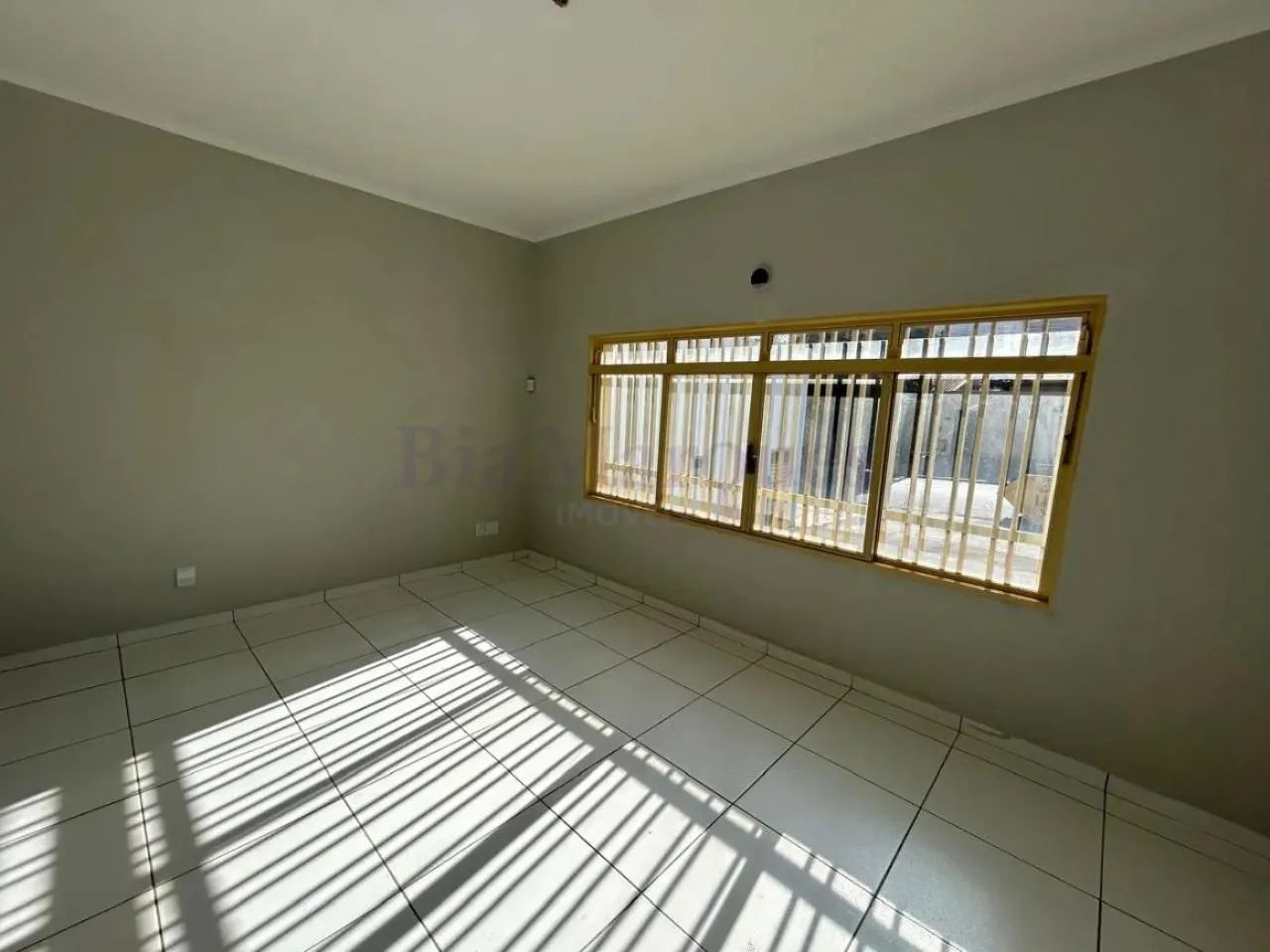 Imovel comercial com 4 salas e 4 banheiros à Venda, 298 m² - Foto 3