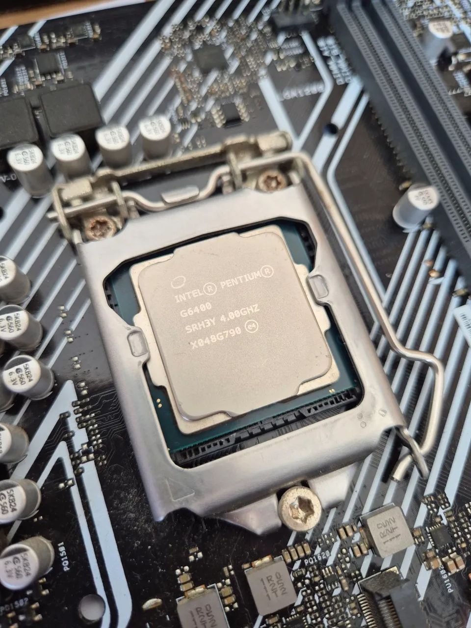 Intel Pentium Gold G6400  - Foto 2