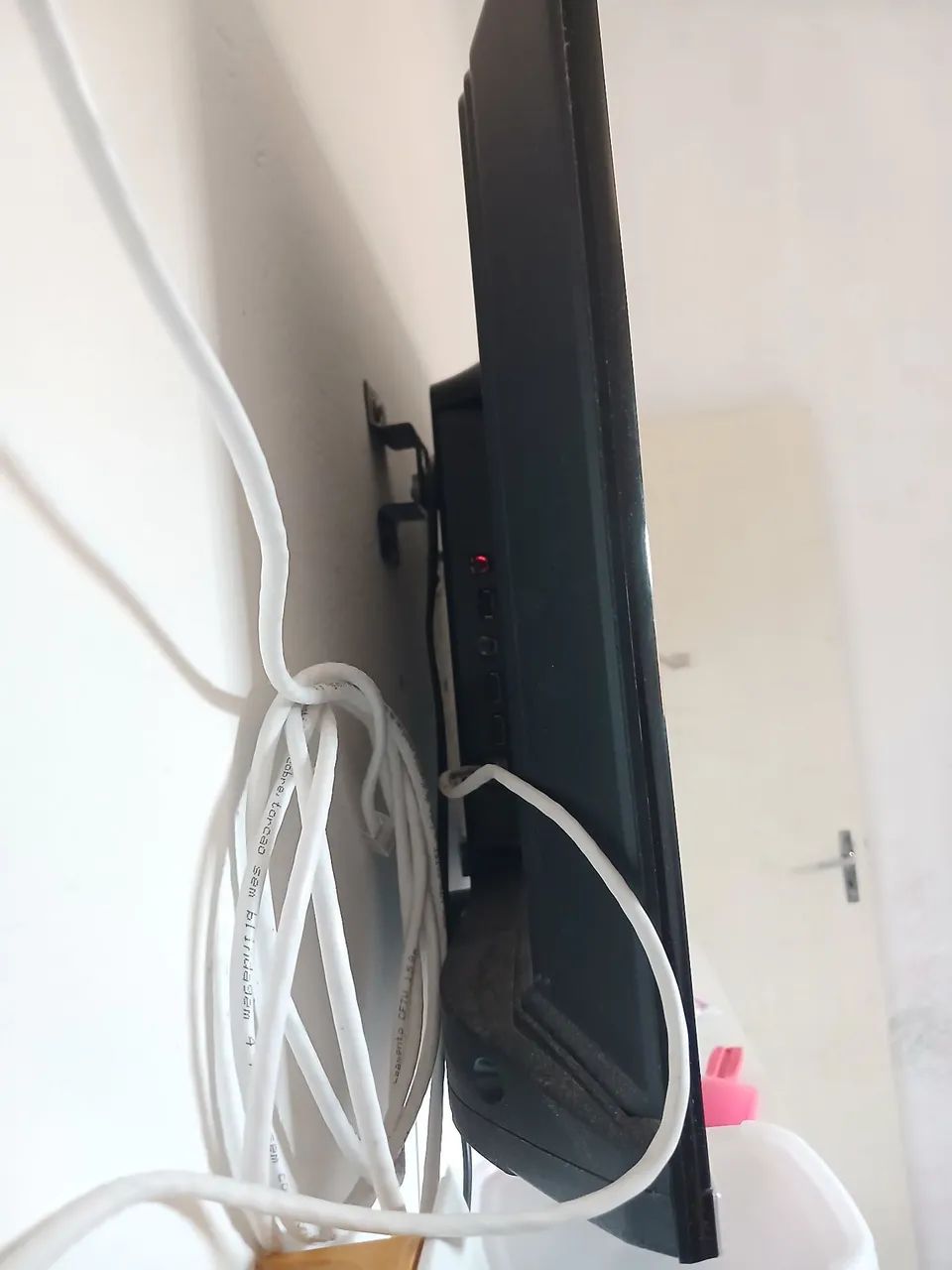 Vendo uma tever 32pl com smart seme nova - Foto 5