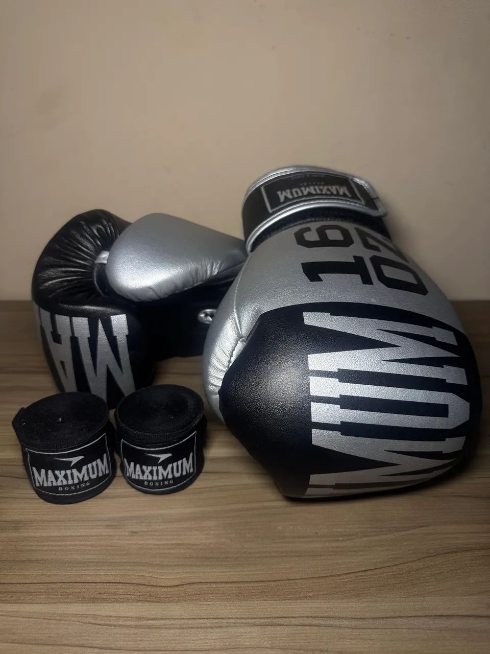 LUVA DE BOXE PROFISSIONAL MAXIMUM 16OZ POWER FACE MICRO FIBRA