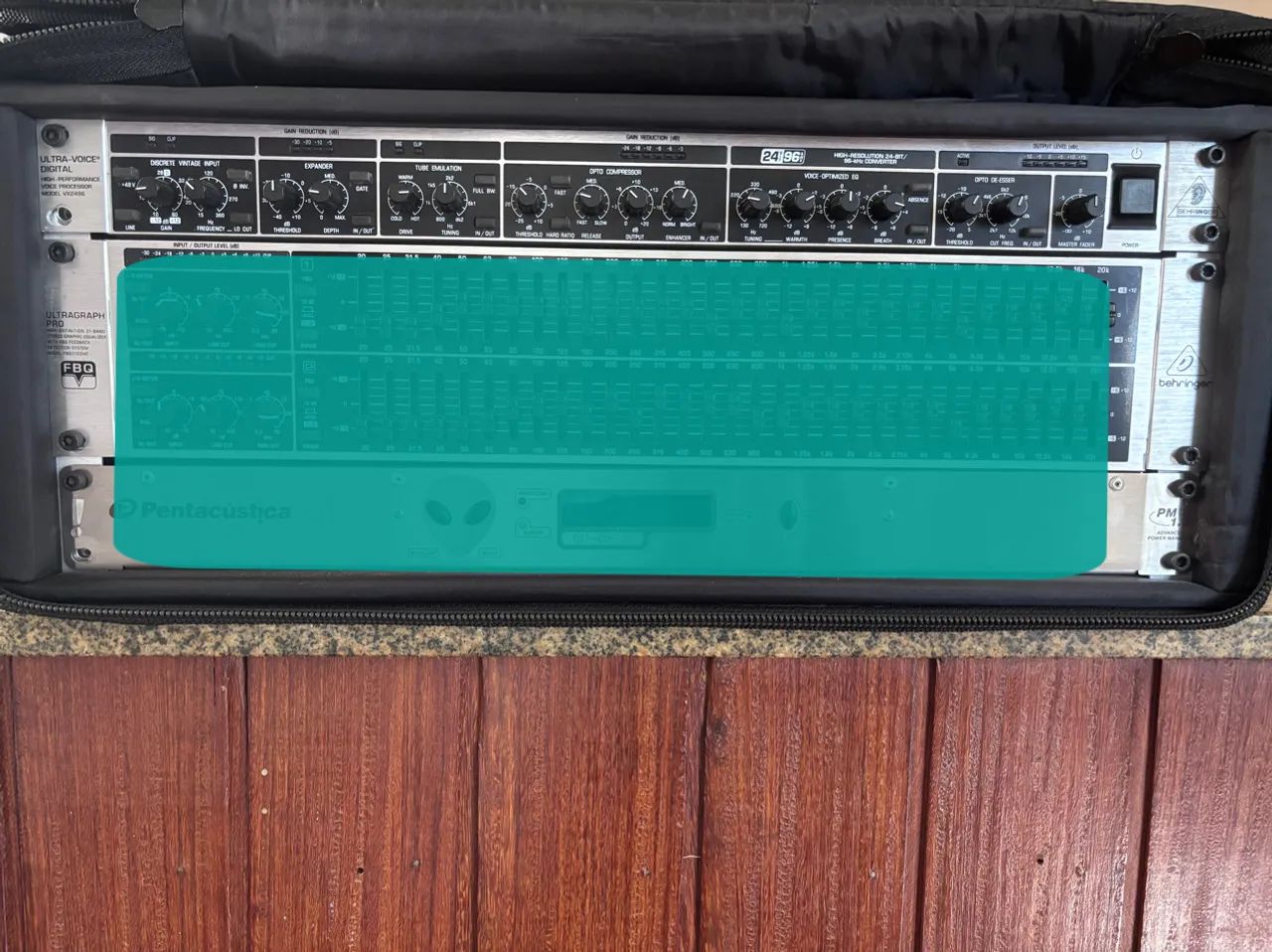 Processador e pré-amp de microfone/voz Behringer Ultravoice Digital VX 2496 - Foto 2