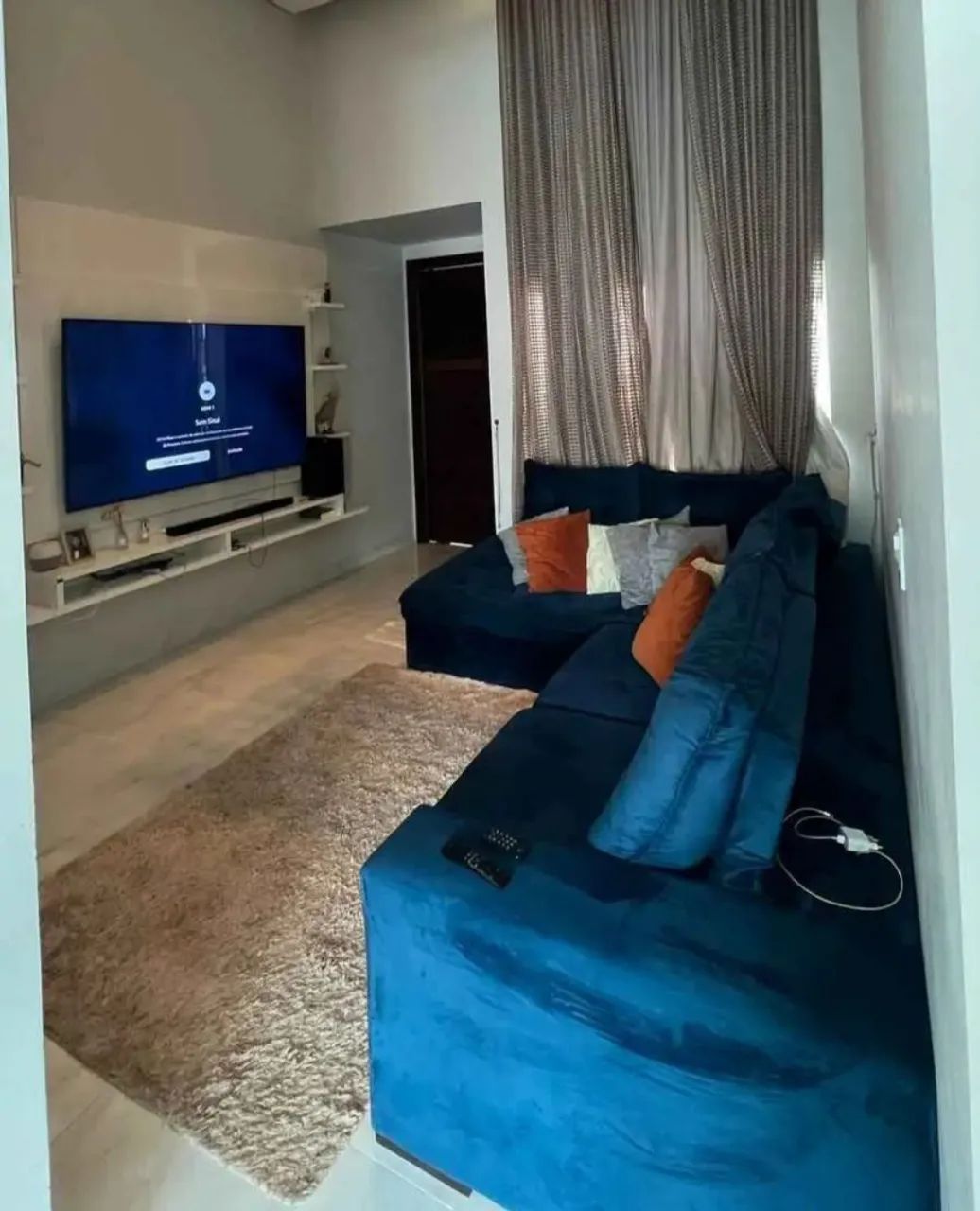 Casa com Piscina - Vendo Urgente! - Foto 2