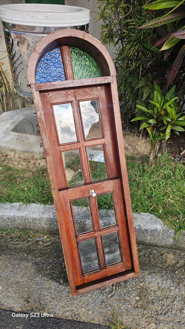 Vendo a janela colonial
