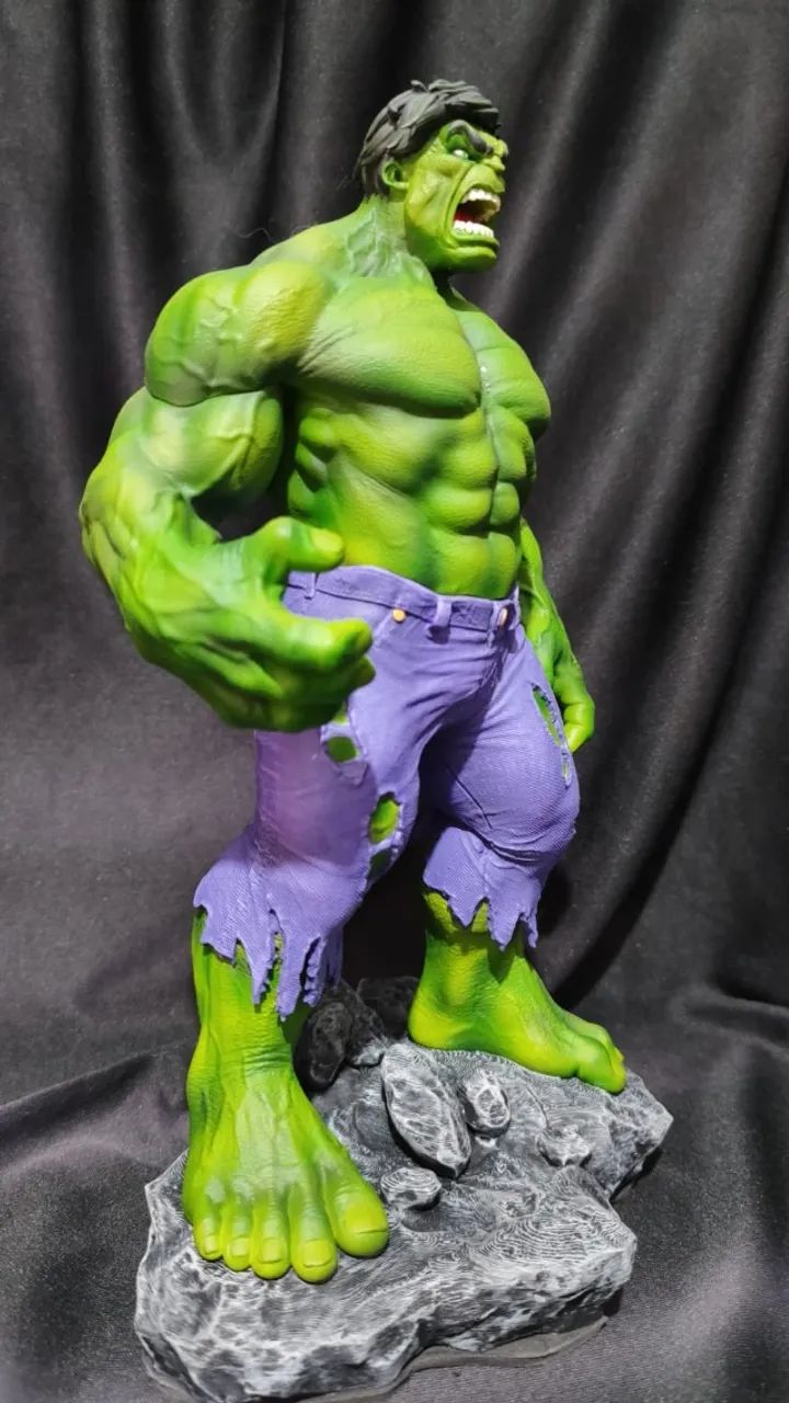 Estatua em resina 3D HULK com 32cm - Foto 3