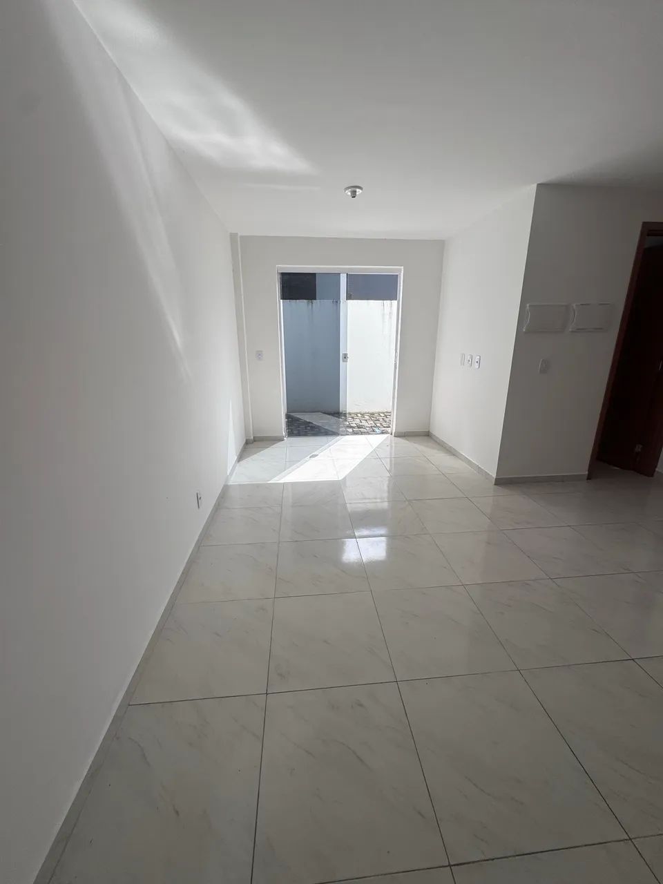 Aluguel no Novo Geisel, térreo 
