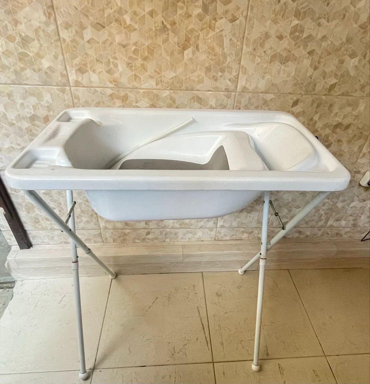 Banheira com suporte
