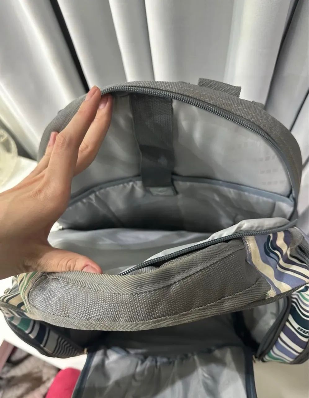 Mochila grande com 7 compartimentos. - Foto 3