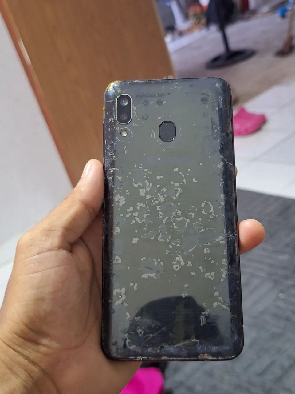 Samsung A20 - Foto 2
