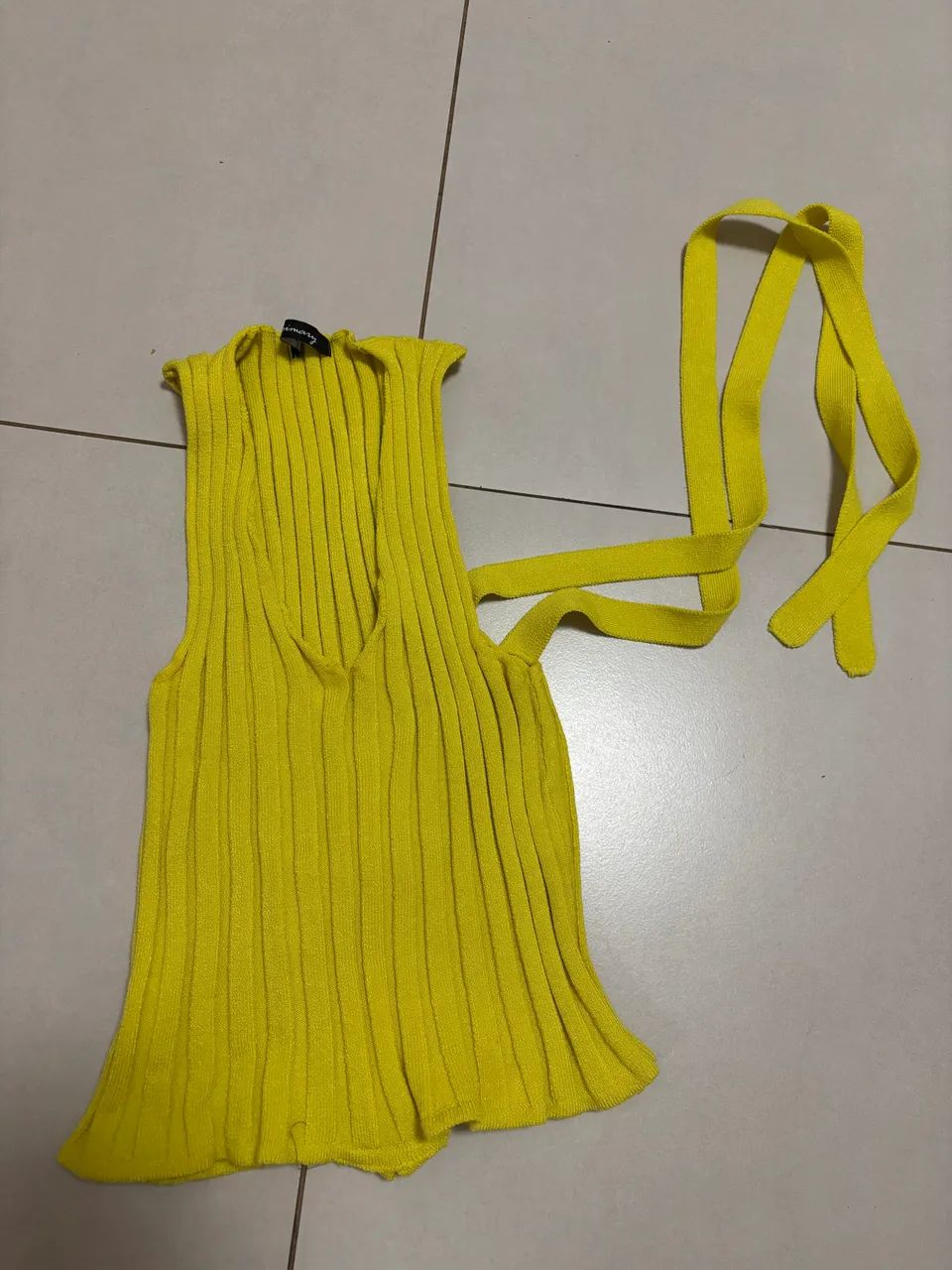 Blusa nova cropped em tricot verde limão  - Foto 4