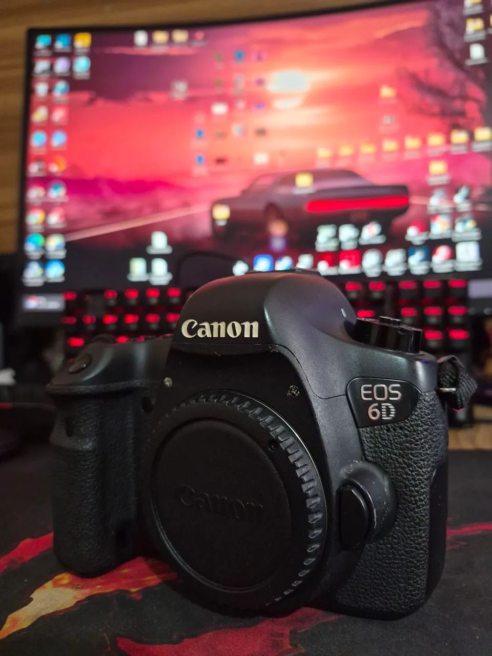Canon Eos 6D Mark I -Full Frame - ( Corpo )