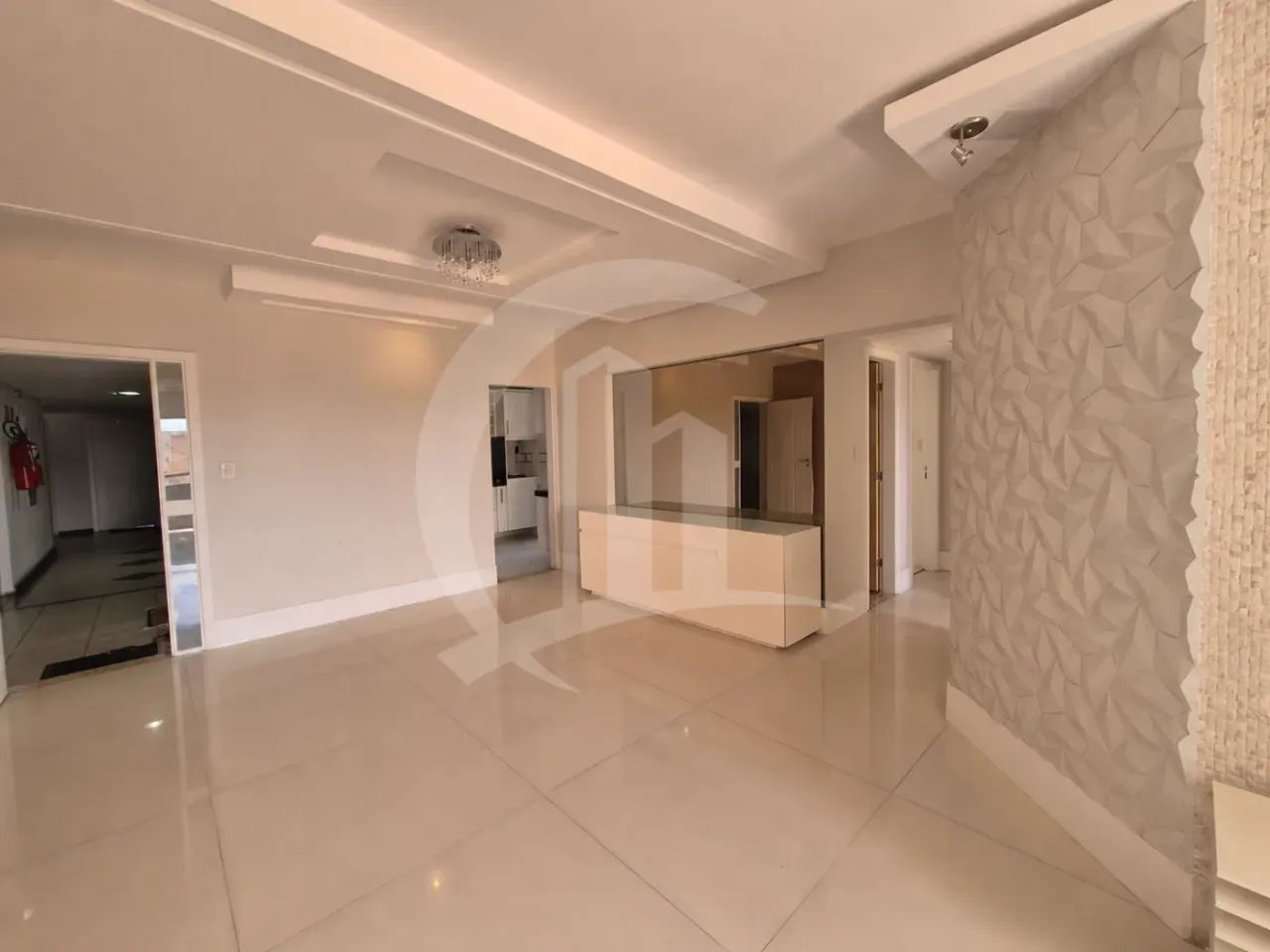 Apartamento com três quartos, suíte e 120 m² à venda no Suíssa - Foto 2