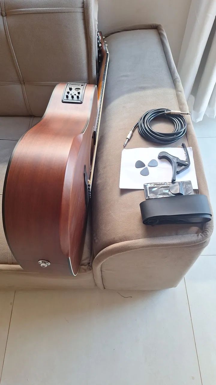 Vendo violão striberg folk elétrico zerado 
