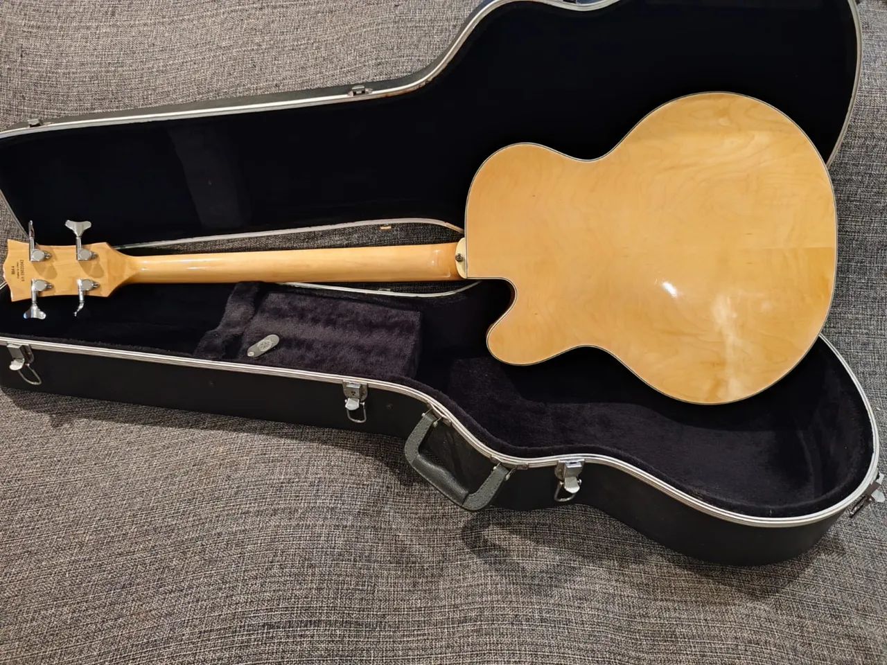 Baixo Condor BBA-4 semi acústico + Hardcase - Foto 4