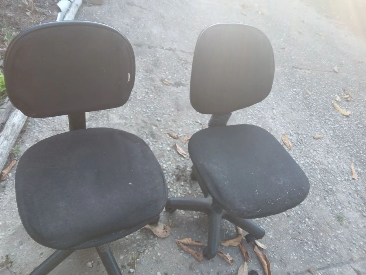 2 cadeiras escritório 