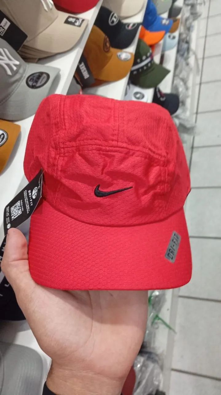 Bonés da Nike material Tactel  - Foto 4
