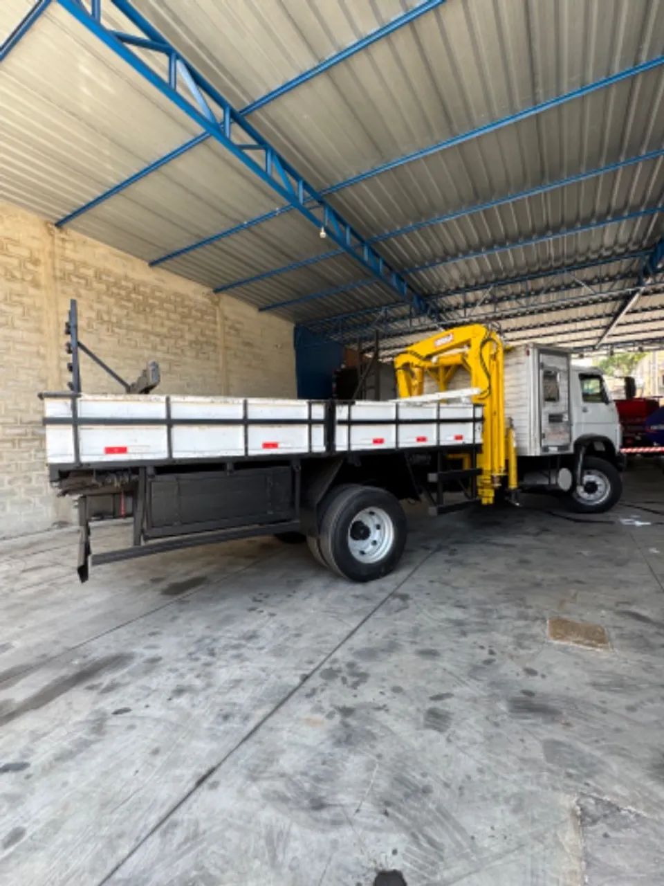 Caminhão VW 13.190 Worker com Munck Rodomaq - Foto 5