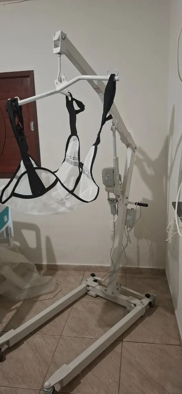 Guincho hospitalar eletrico