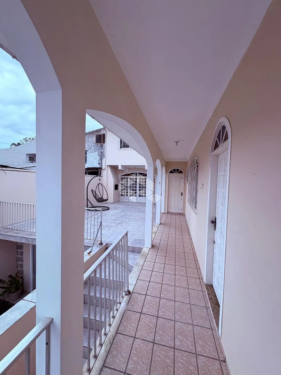 IMÓVEL COM DUAS CASAS NO TERRENO 06 QUARTOS NO BAIRRO - CAPOEIRAS - FLORIANÓPOLIS -SC - Foto 5