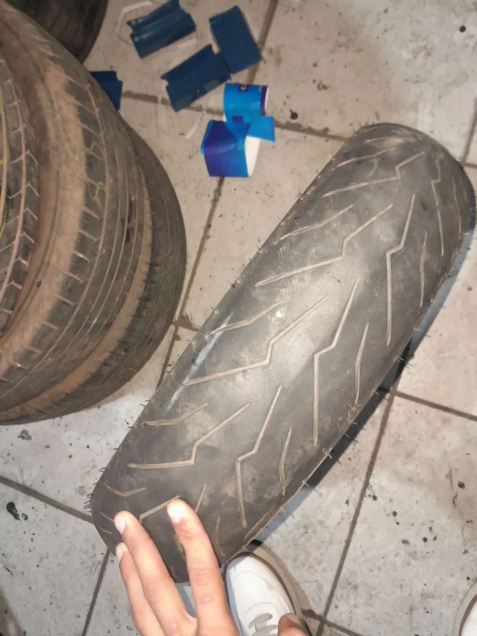 Pneu 110/70 R17 diablo rosso 3 meia vida - Foto 2