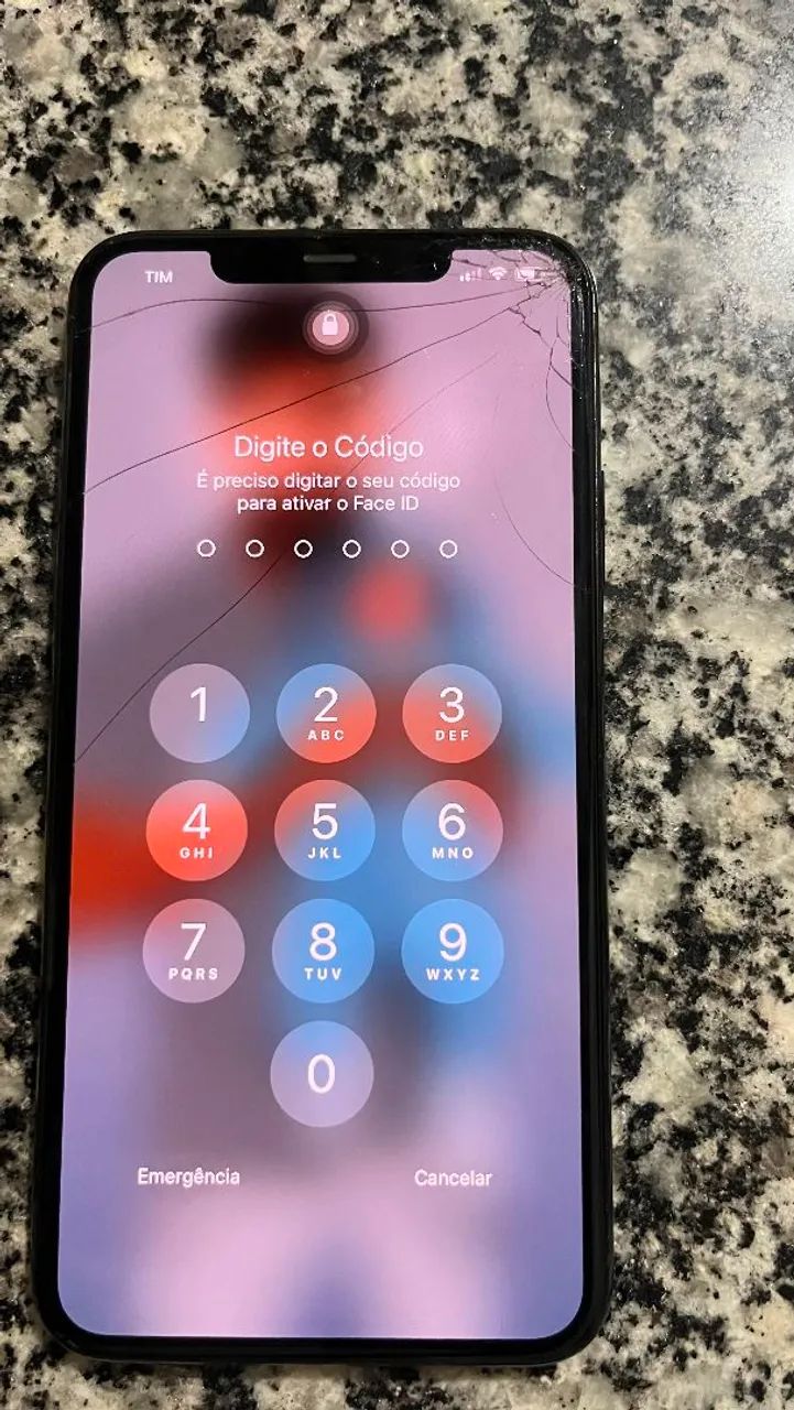 IPhone 11Pro Max - Bateria com 71% - Foto 3