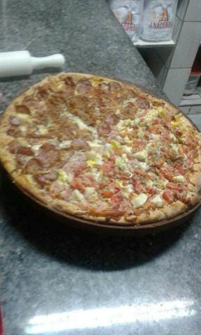 Auxiliar de Pizzaiolo e atendente
