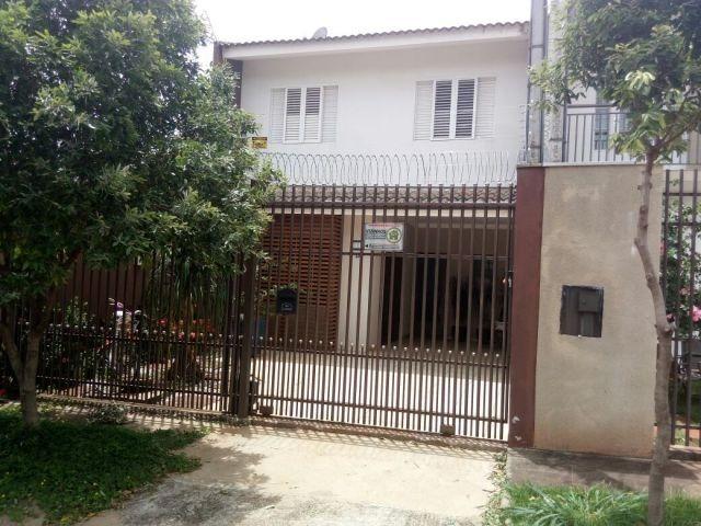 Sobrado à venda, 2 quartos, 2 vagas, Jardim Cidade Monções - Maringá/PR