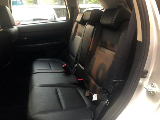 Mitsubishi Outlander 2.2 Turbo Diesel 7 Lugares Top de linha - Foto 6