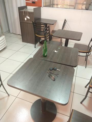 Mesas Cadeiras