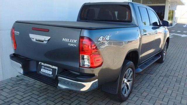 TOYOTA HILUX CD SRX 4X4 2.8 TB AT Cinza 2018/2018 - Foto 4