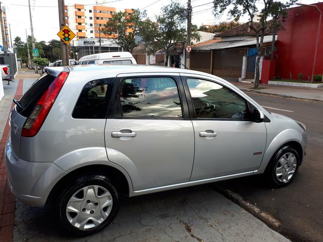 Fiesta Class 1.6 completo 2011 Prata - Foto 6