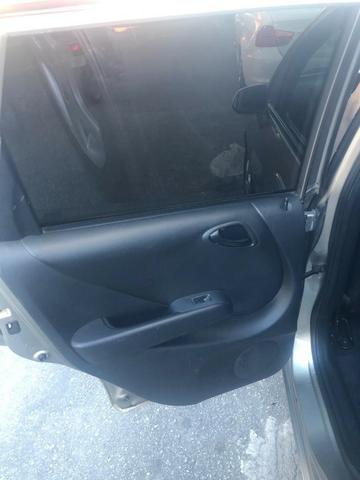 Honda Fit - 19.000,00 - completo
