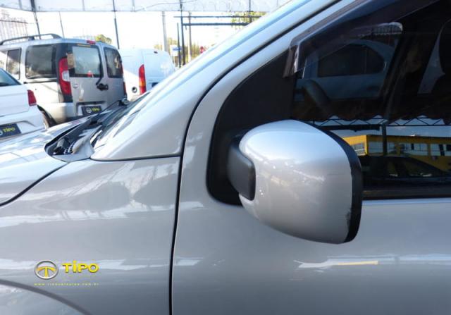 FIAT UNO ATTRACTIVE 1.4 4P 2011 - Foto 5
