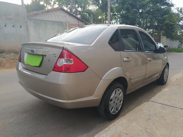 Ford Fiesta sedan 1.6 flex - Foto 3