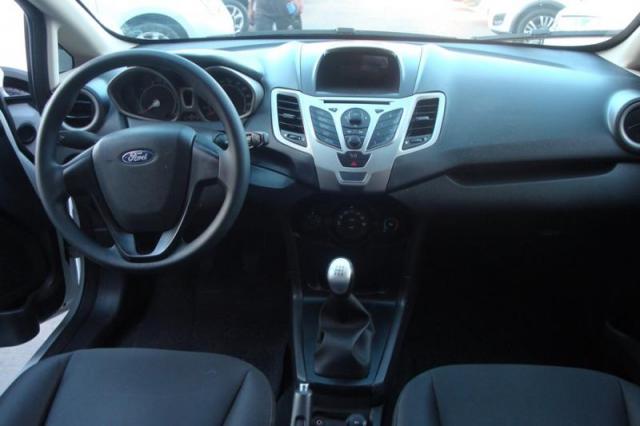 FORD FIESTA SEDAN - Foto 8