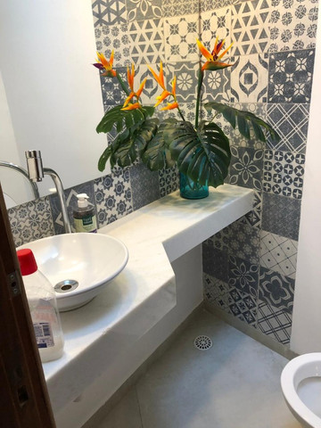 Casa com 4 suítes - Novinha perto da praia - Foto 14