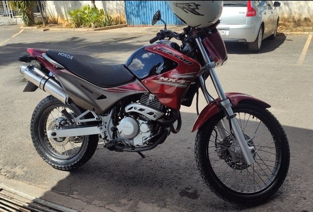 NX4 FALCON 400 2008 EXTREMAMENTE NOVA